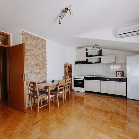 Apartman Stepa *